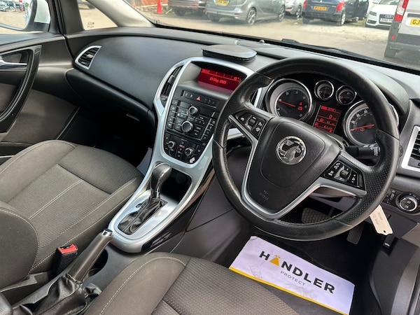 Used Vauxhall Astra 2015 for sale - 74793761: Photo 9