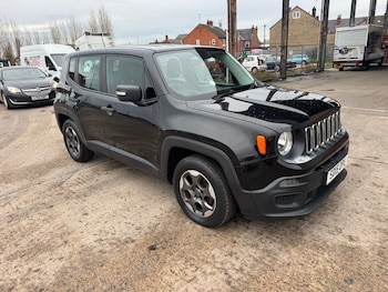 Used Jeep Renegade 2015 for sale - 76969841: Photo