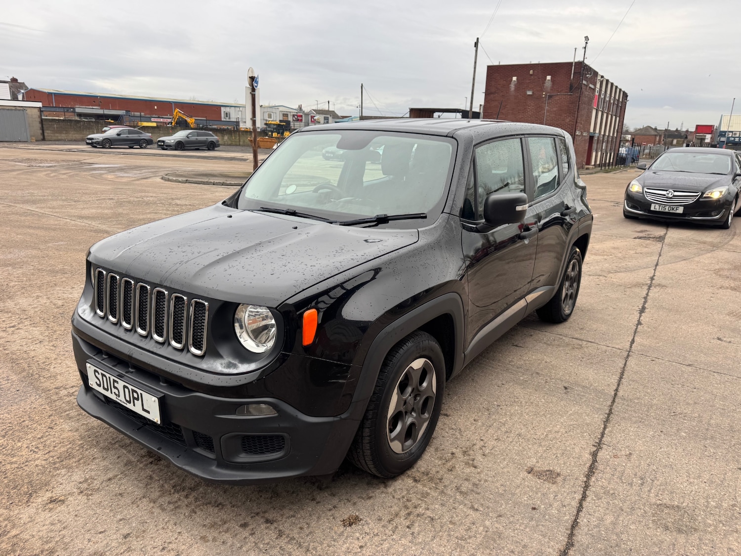 Used Jeep Renegade 2015 for sale - 76969841: Photo 2