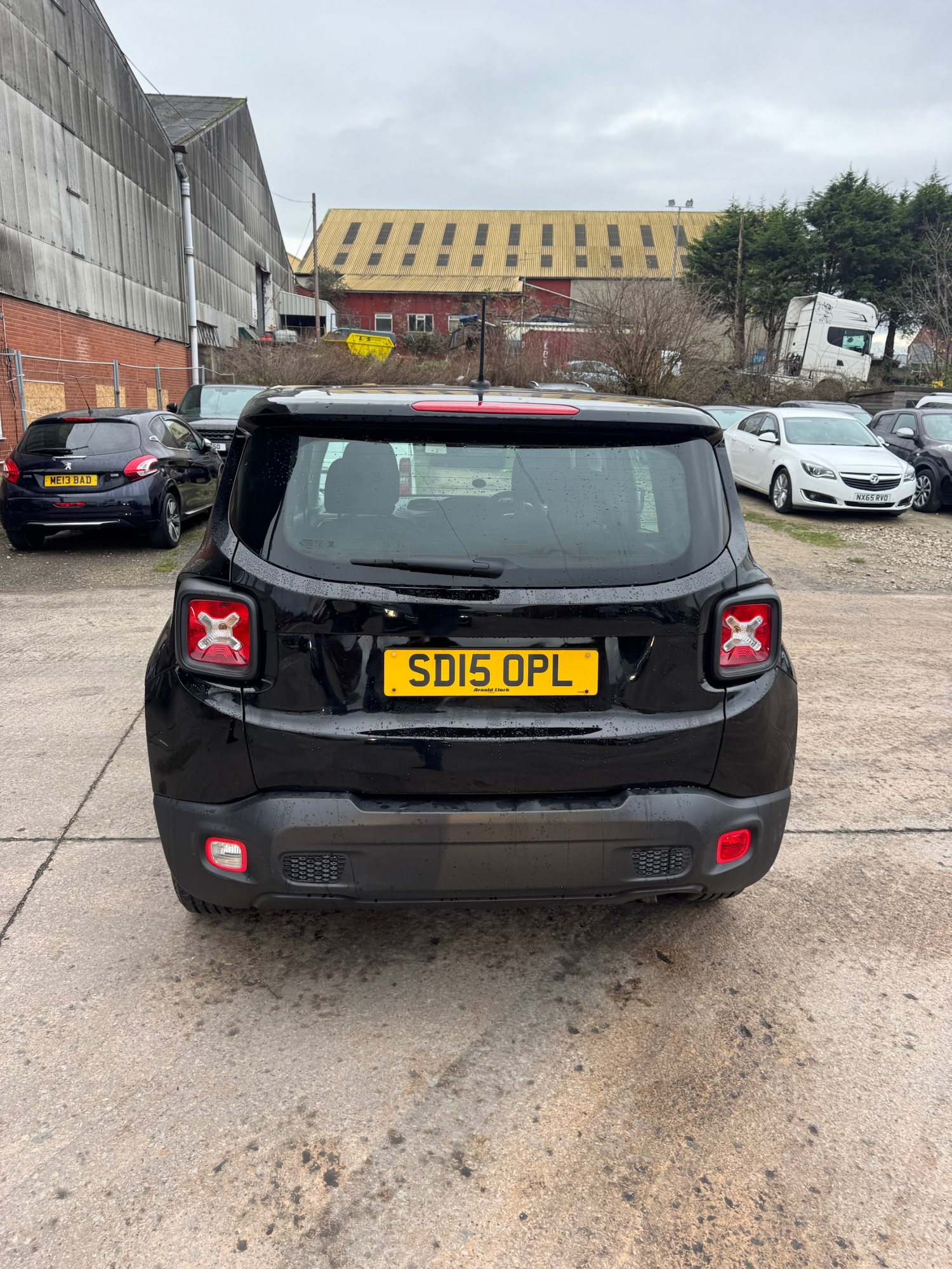 Used Jeep Renegade 2015 for sale - 76969841: Photo 6