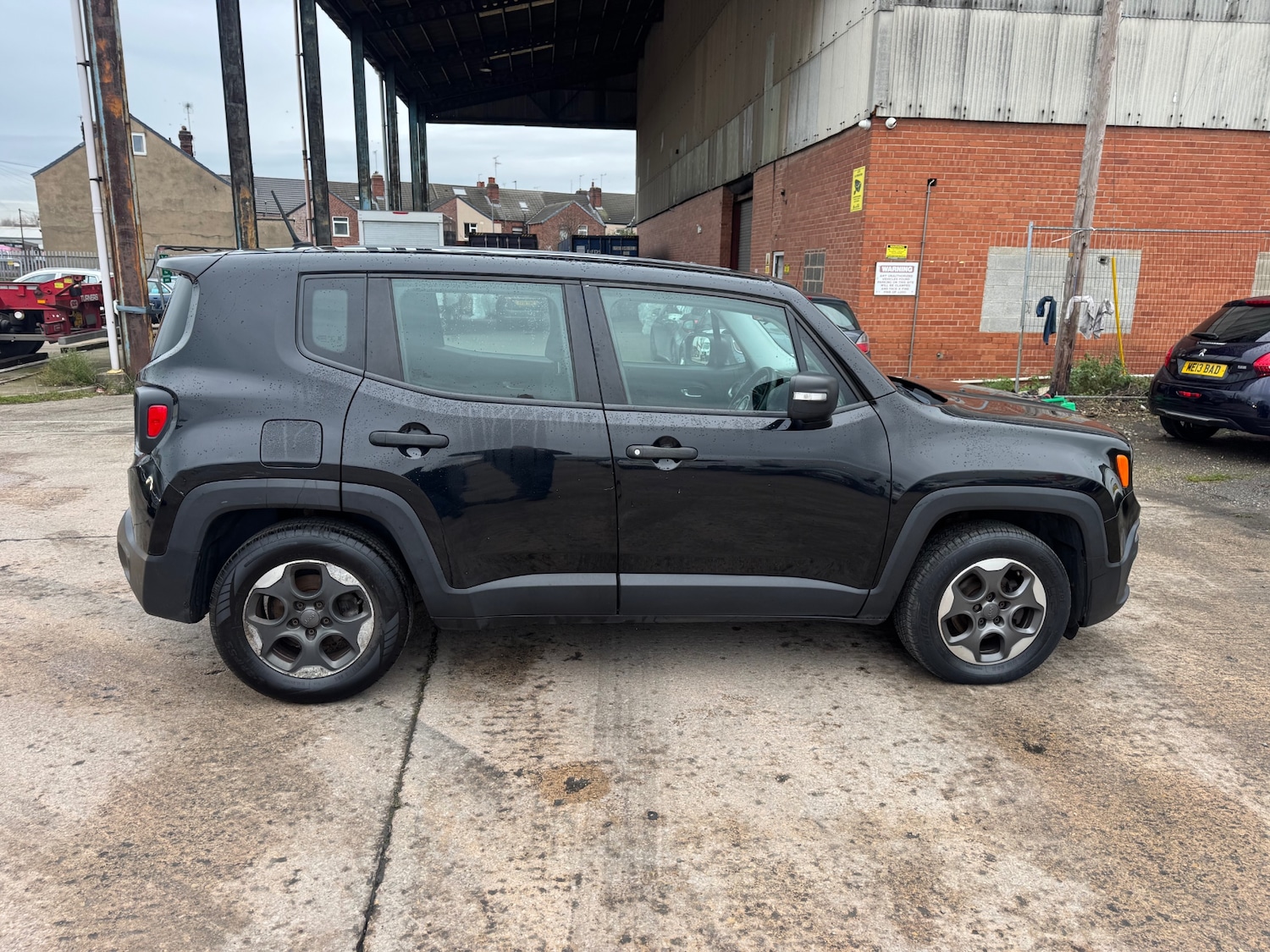 Used Jeep Renegade 2015 for sale - 76969841: Photo 8