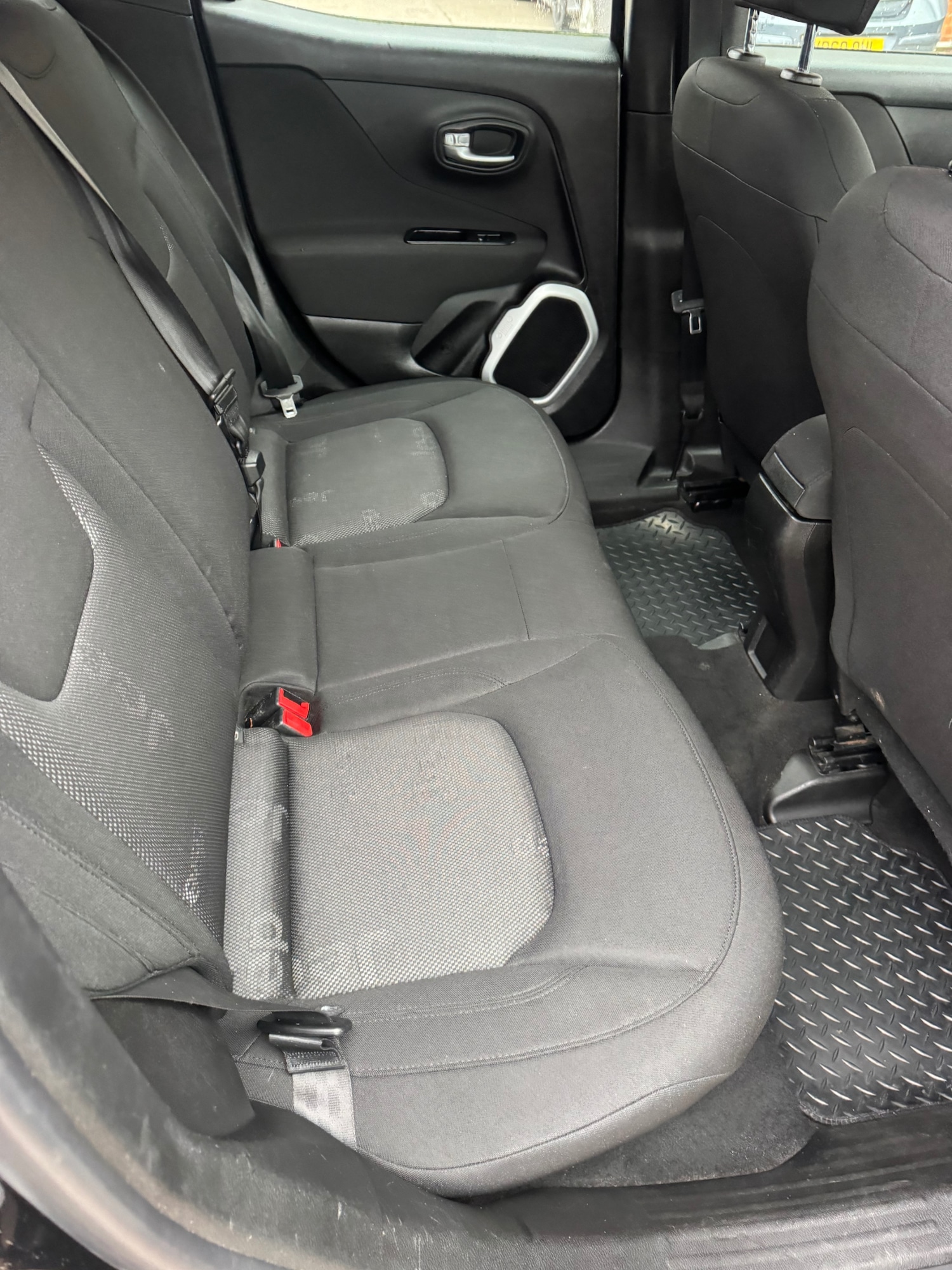 Used Jeep Renegade 2015 for sale - 76969841: Photo 9