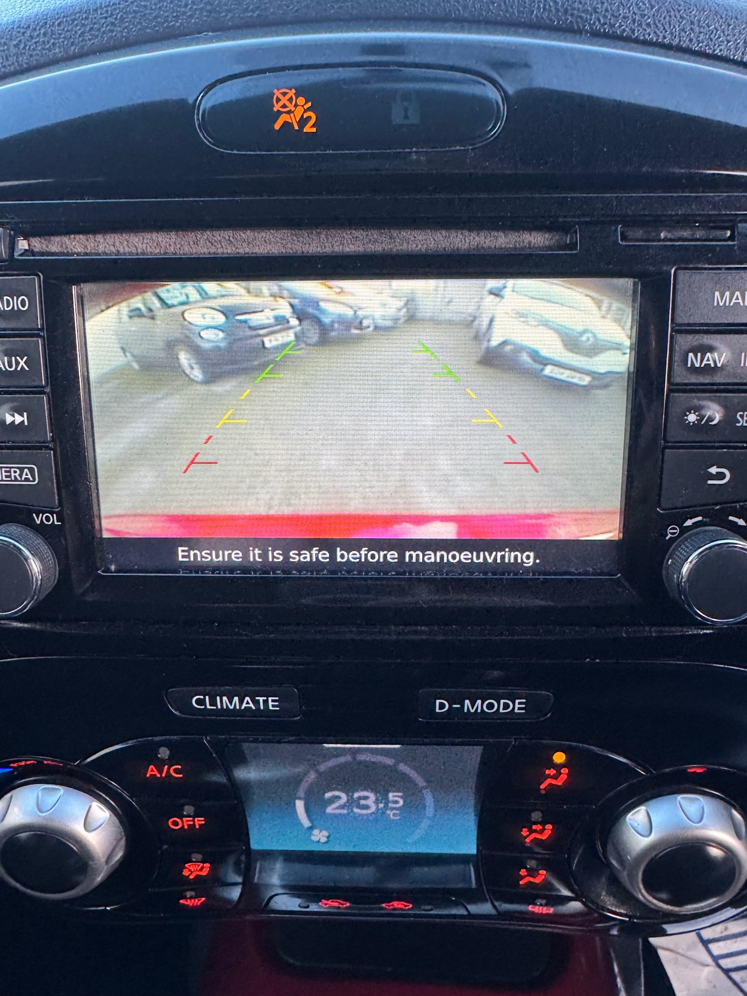 Used Nissan Juke 2015 for sale - 76791330: Photo 13