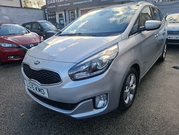 Used Kia Carens 2015 for sale - 76440062: Photo