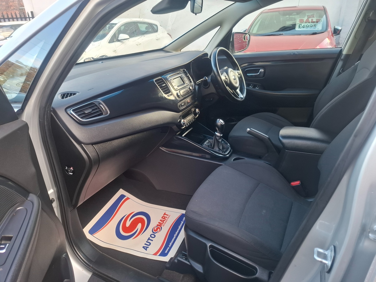 Used Kia Carens 2015 for sale - 76440062: Photo 9