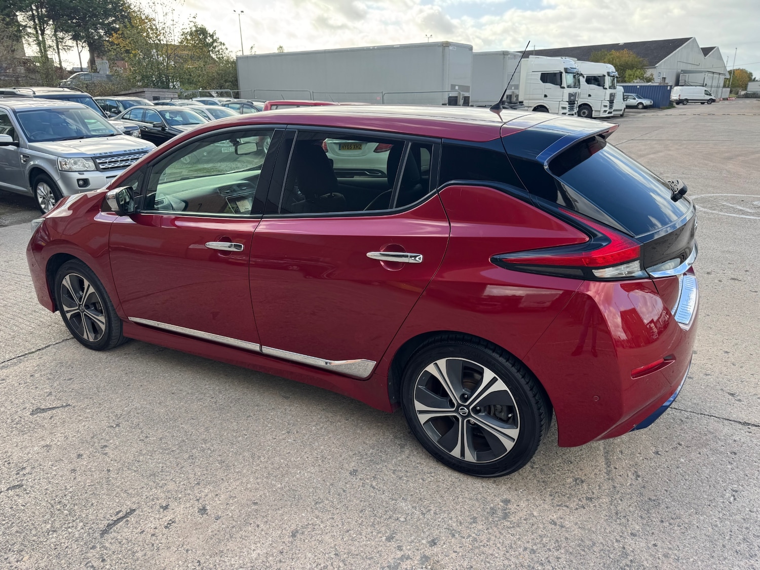Used Nissan Leaf 2018 for sale - 76392353: Photo 5