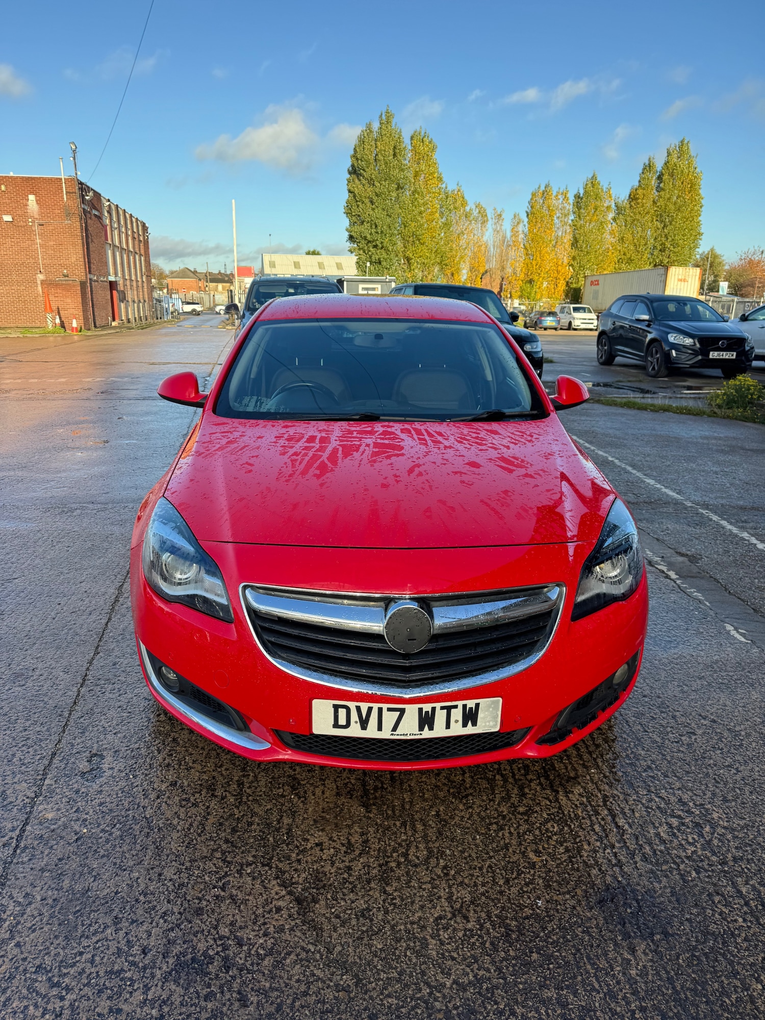 Used Vauxhall Insignia 2017 for sale - 76531836: Photo 2