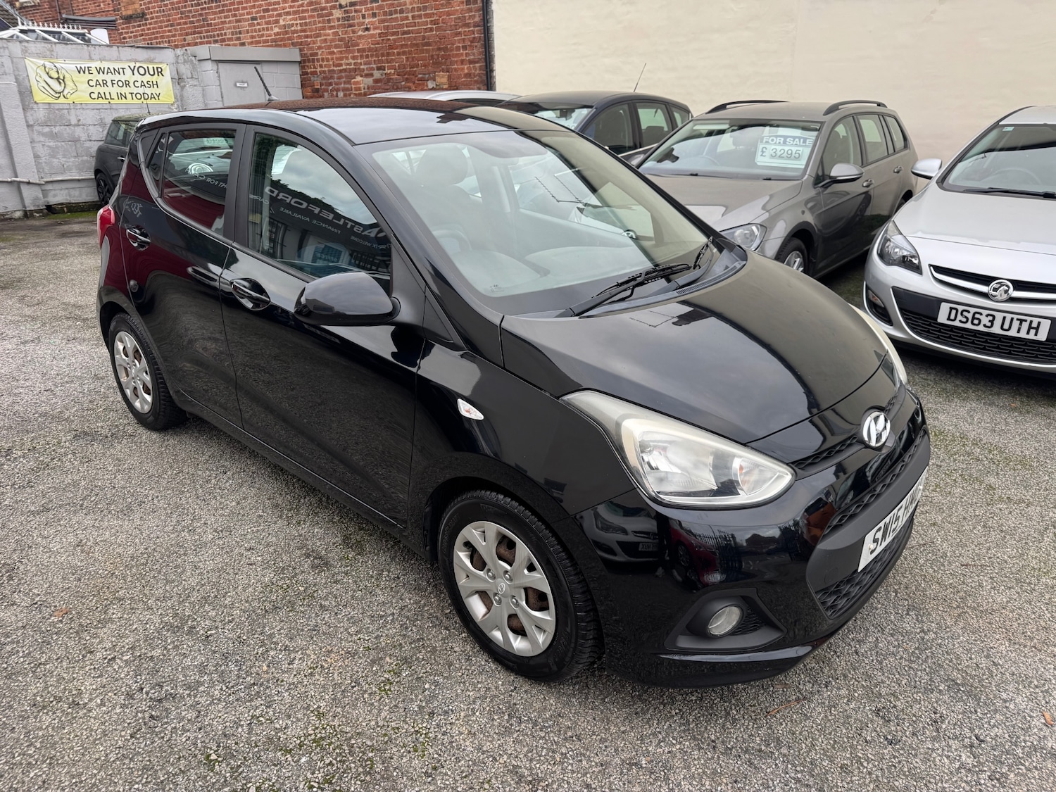 Used Hyundai i10 2015 for sale - 76595254: Photo 1