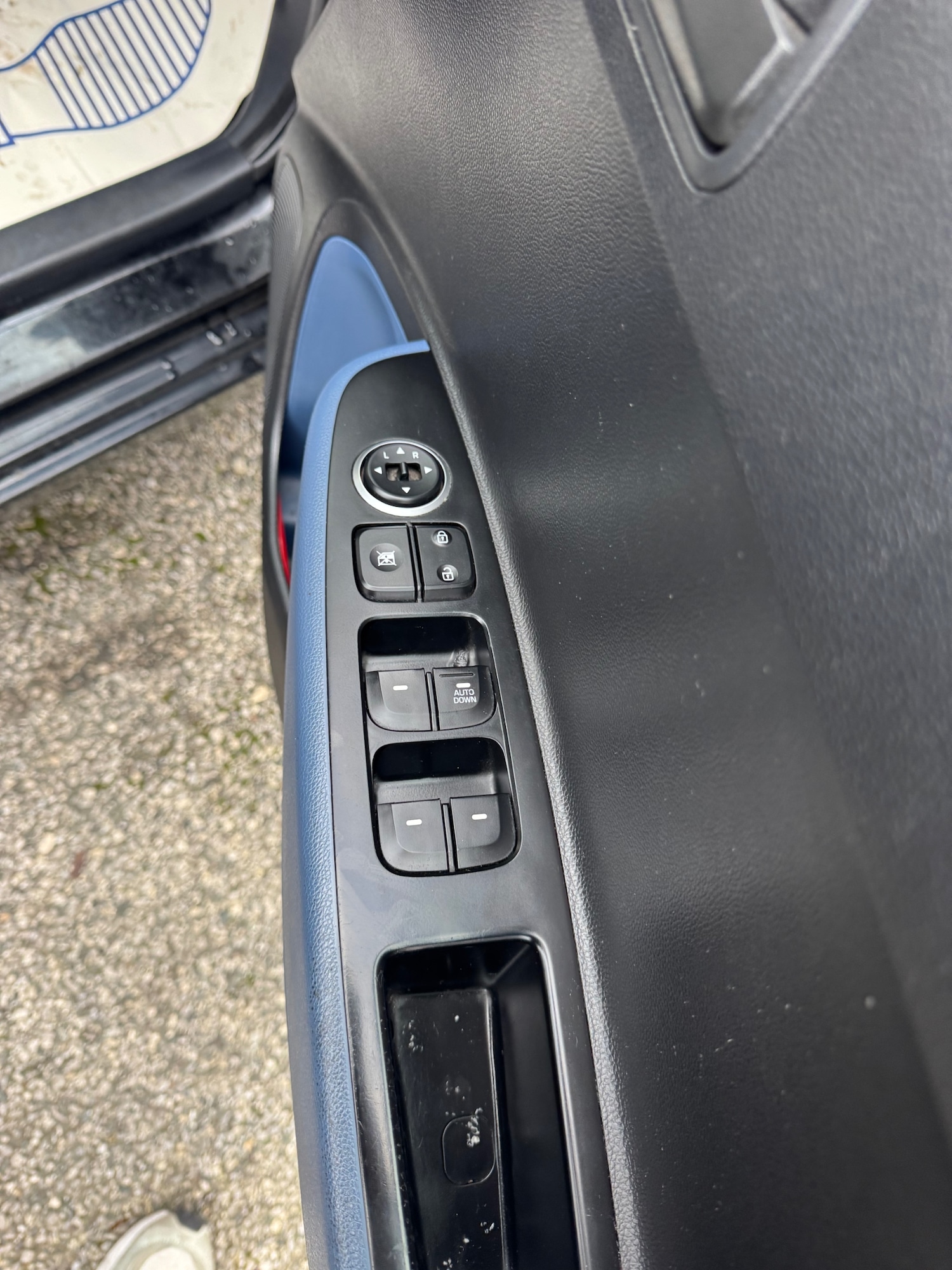 Used Hyundai i10 2015 for sale - 76595254: Photo 13