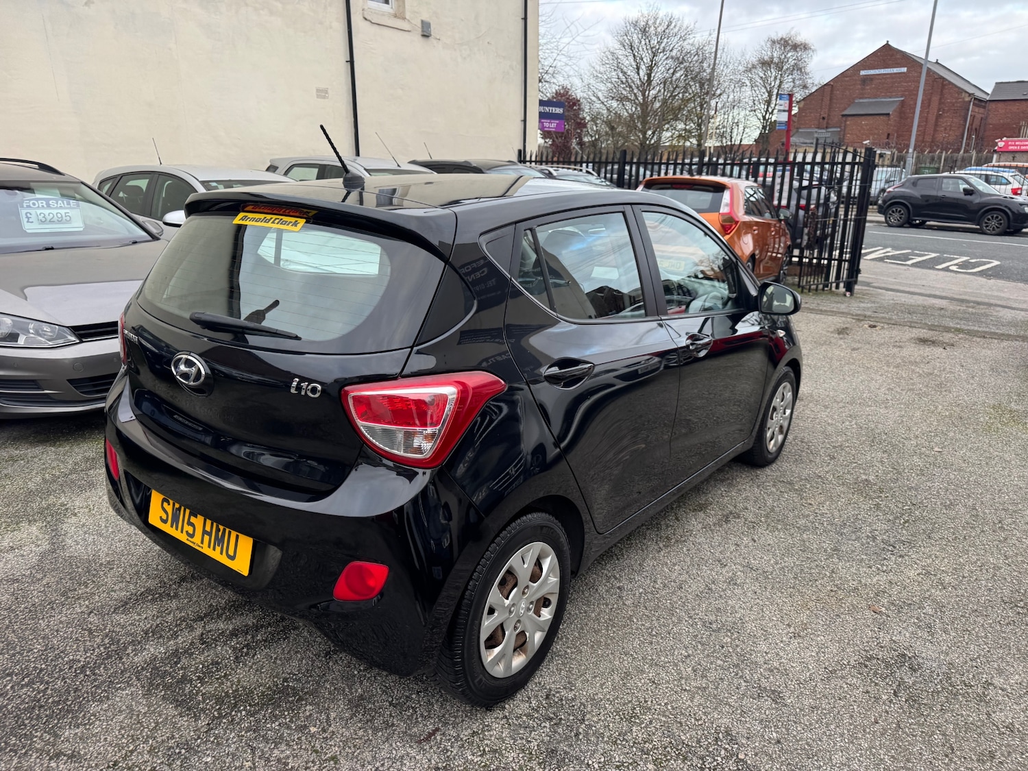 Used Hyundai i10 2015 for sale - 76595254: Photo 9