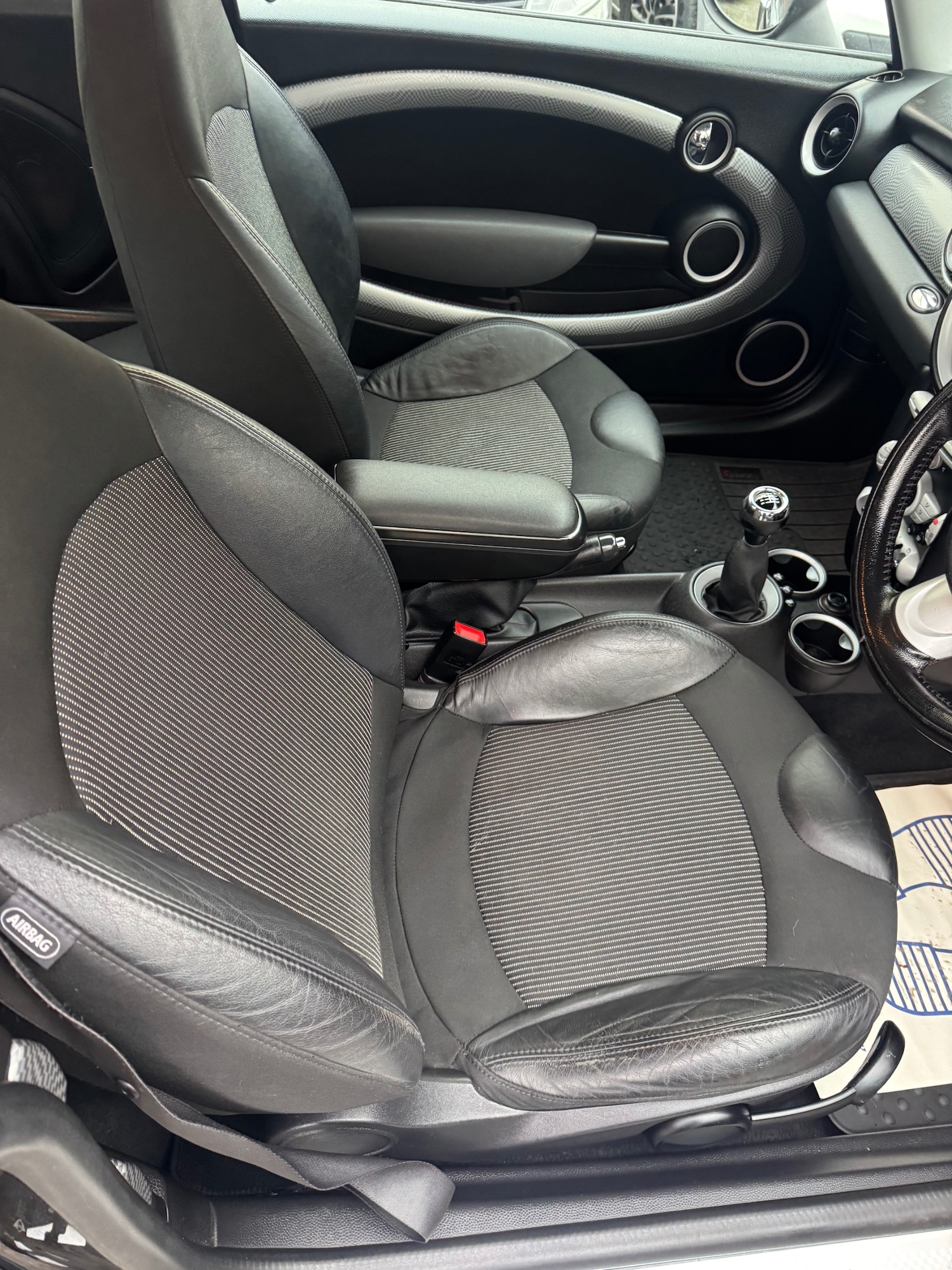 Used MINI Hatch 2009 for sale - 76595259: Photo 9