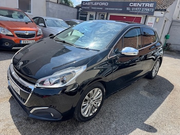 Used Peugeot 208 2015 for sale - 79184756: Photo