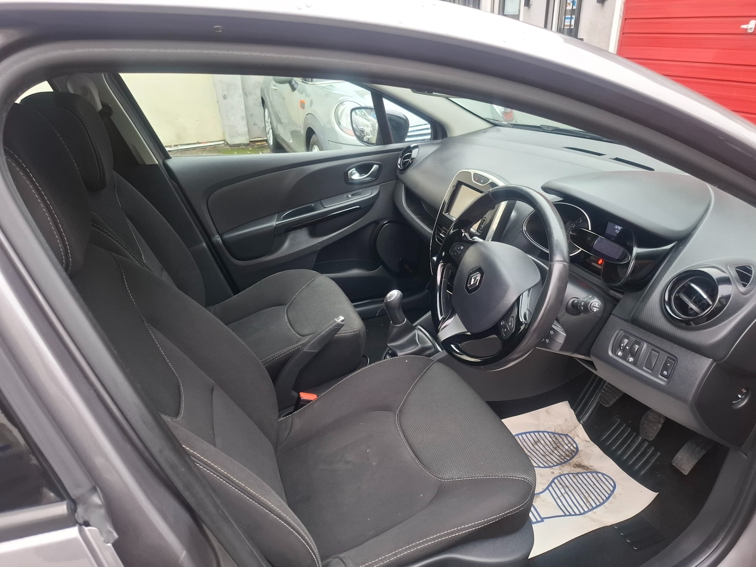 Used Renault Clio 2016 for sale - 77210057: Photo 10