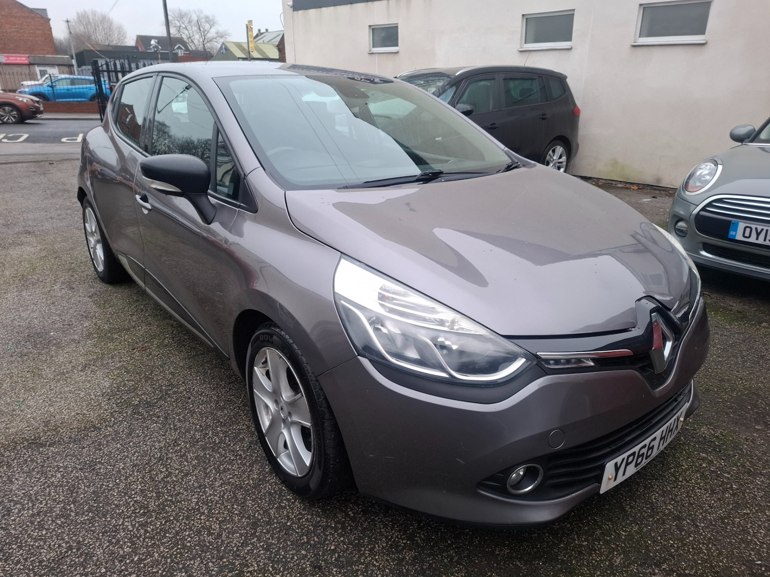 Used Renault Clio 2016 for sale - 77210057: Photo 3