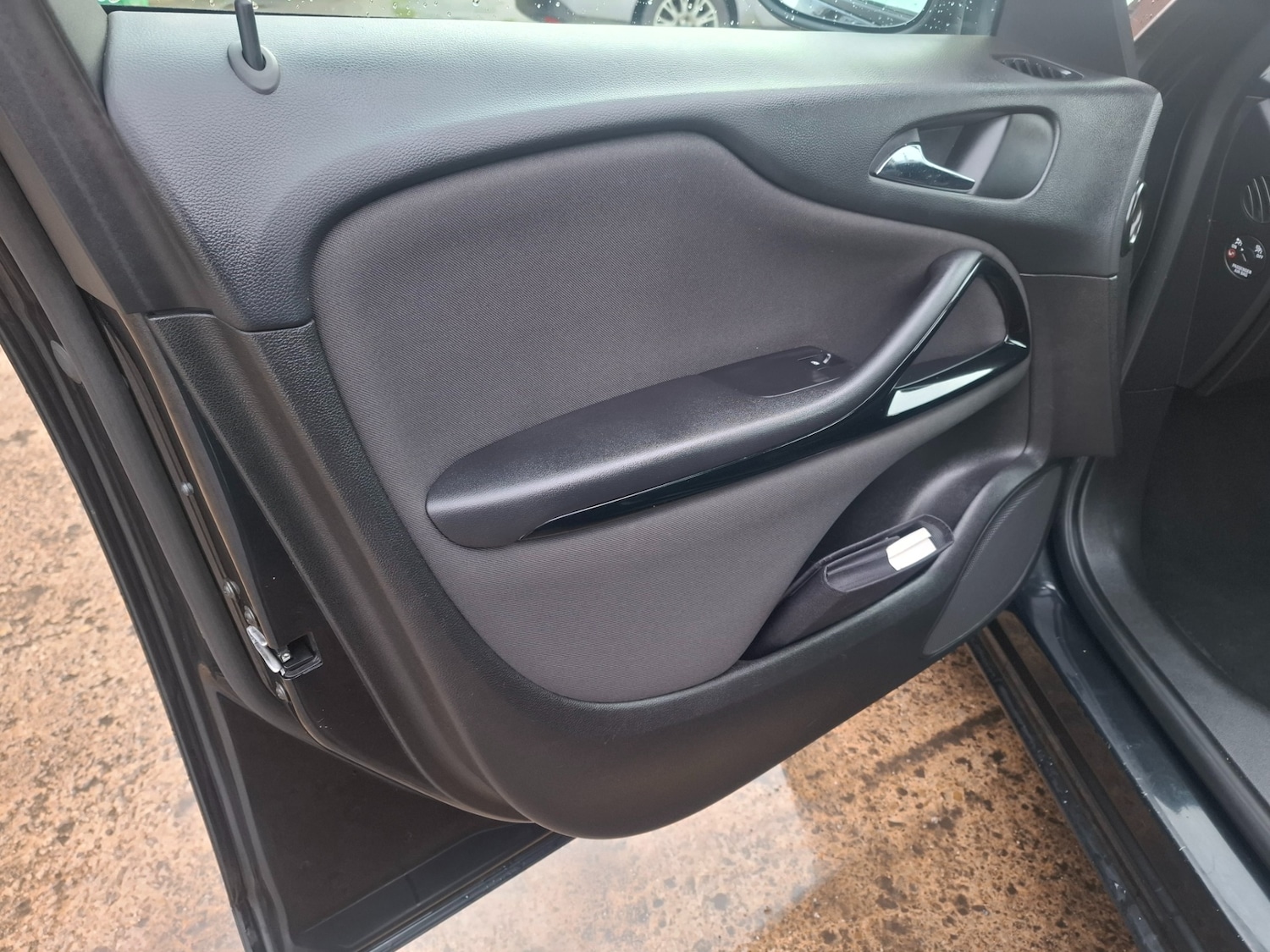 Used Vauxhall Zafira 2015 for sale - 77148712: Photo 10