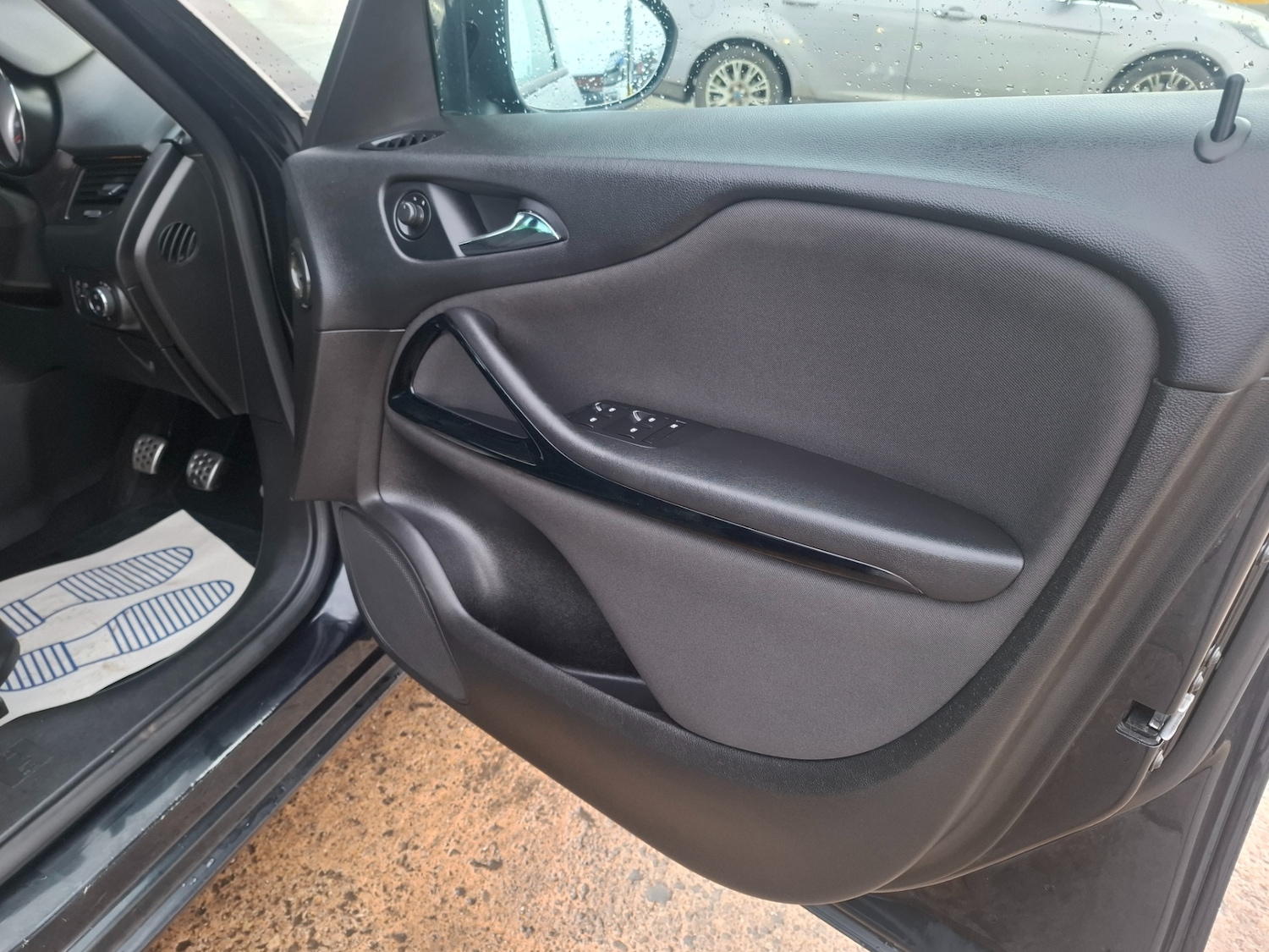 Used Vauxhall Zafira 2015 for sale - 77148712: Photo 12