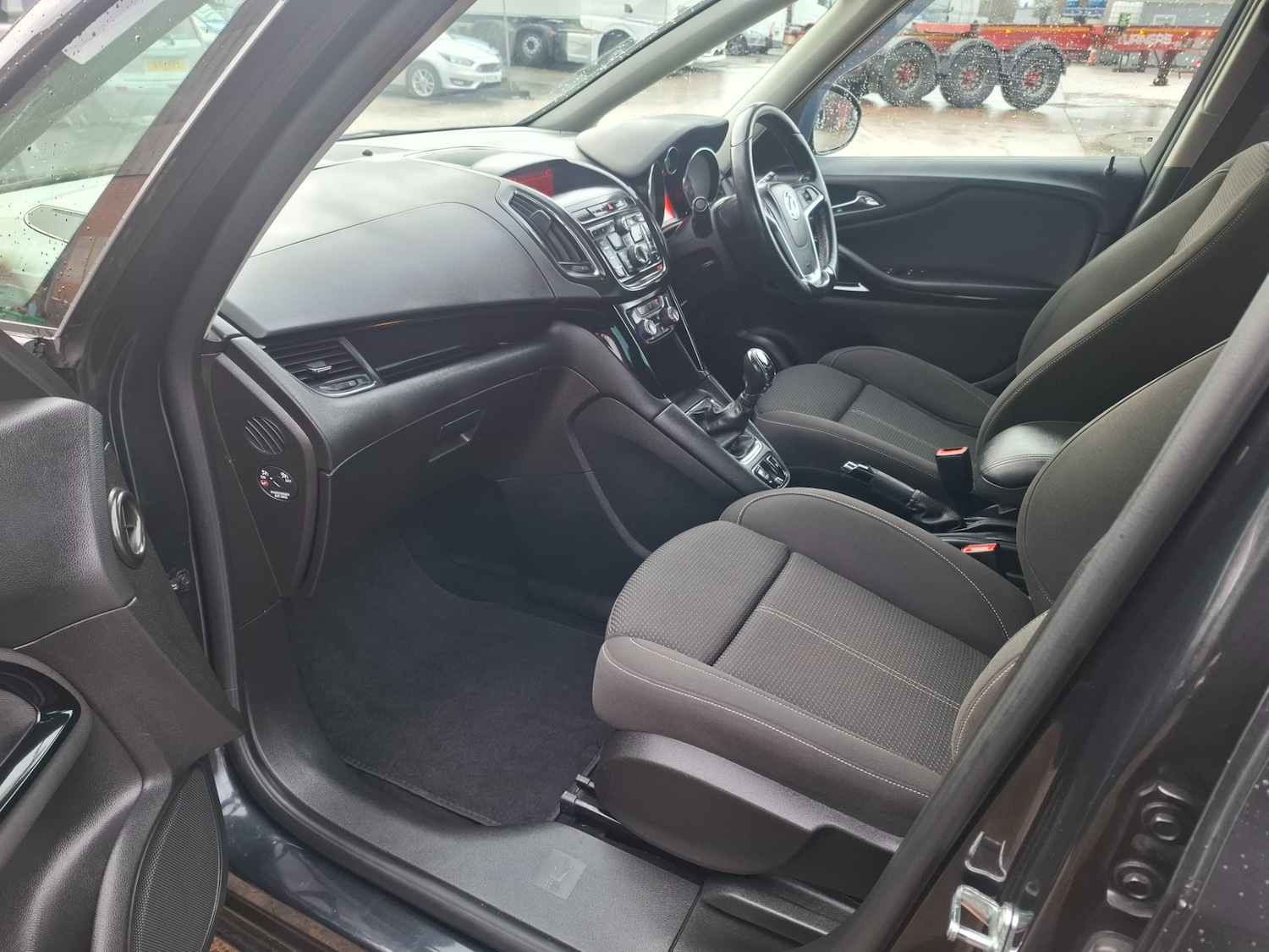 Used Vauxhall Zafira 2015 for sale - 77148712: Photo 7