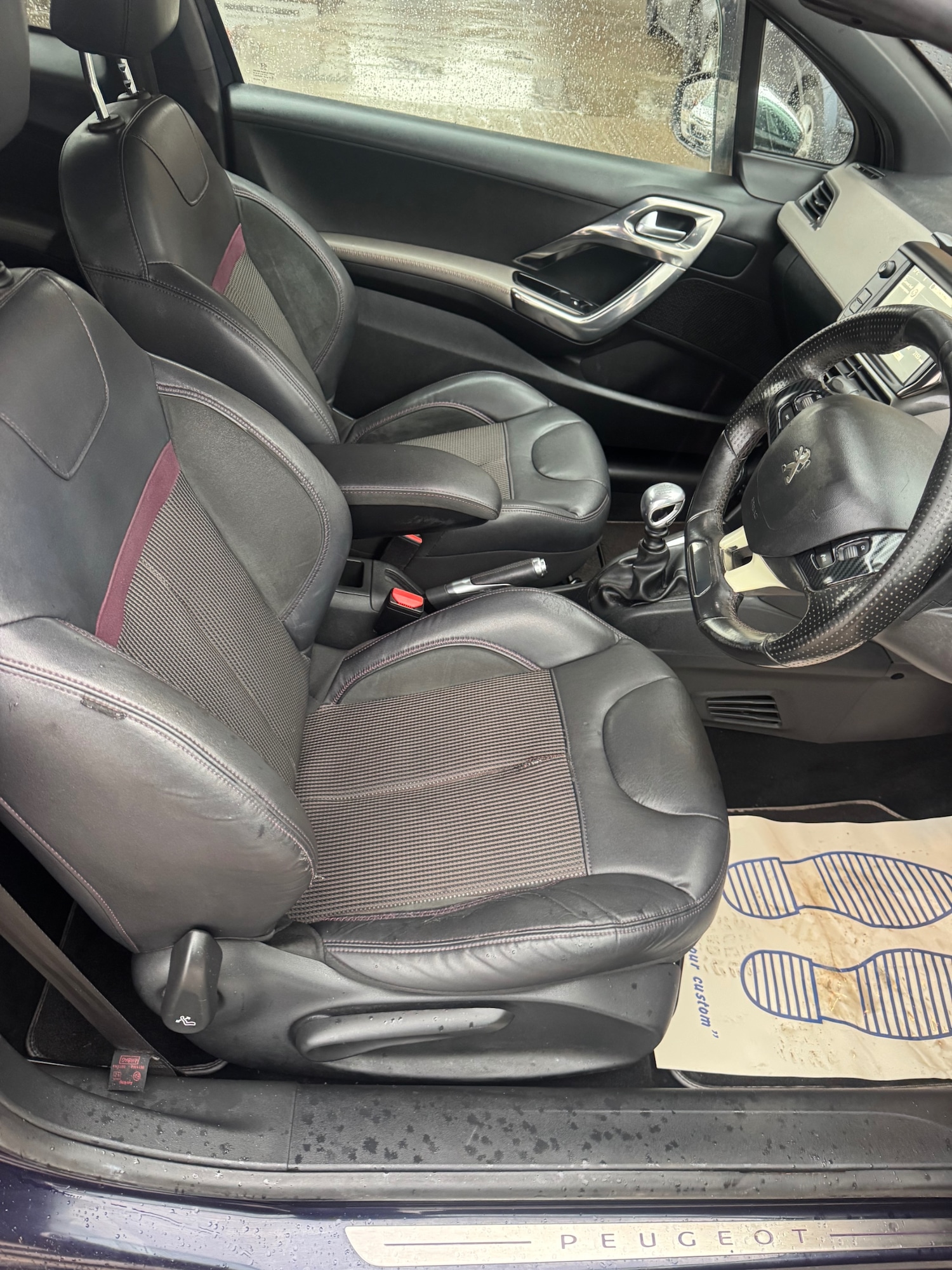 Used Peugeot 208 2014 for sale - 76945630: Photo 10
