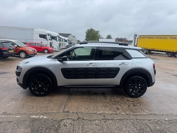 Used Citroen C4 Cactus 2017 for sale - 78826103: Photo