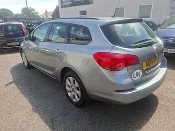 Used Vauxhall Astra 2014 for sale - 79043080: Photo