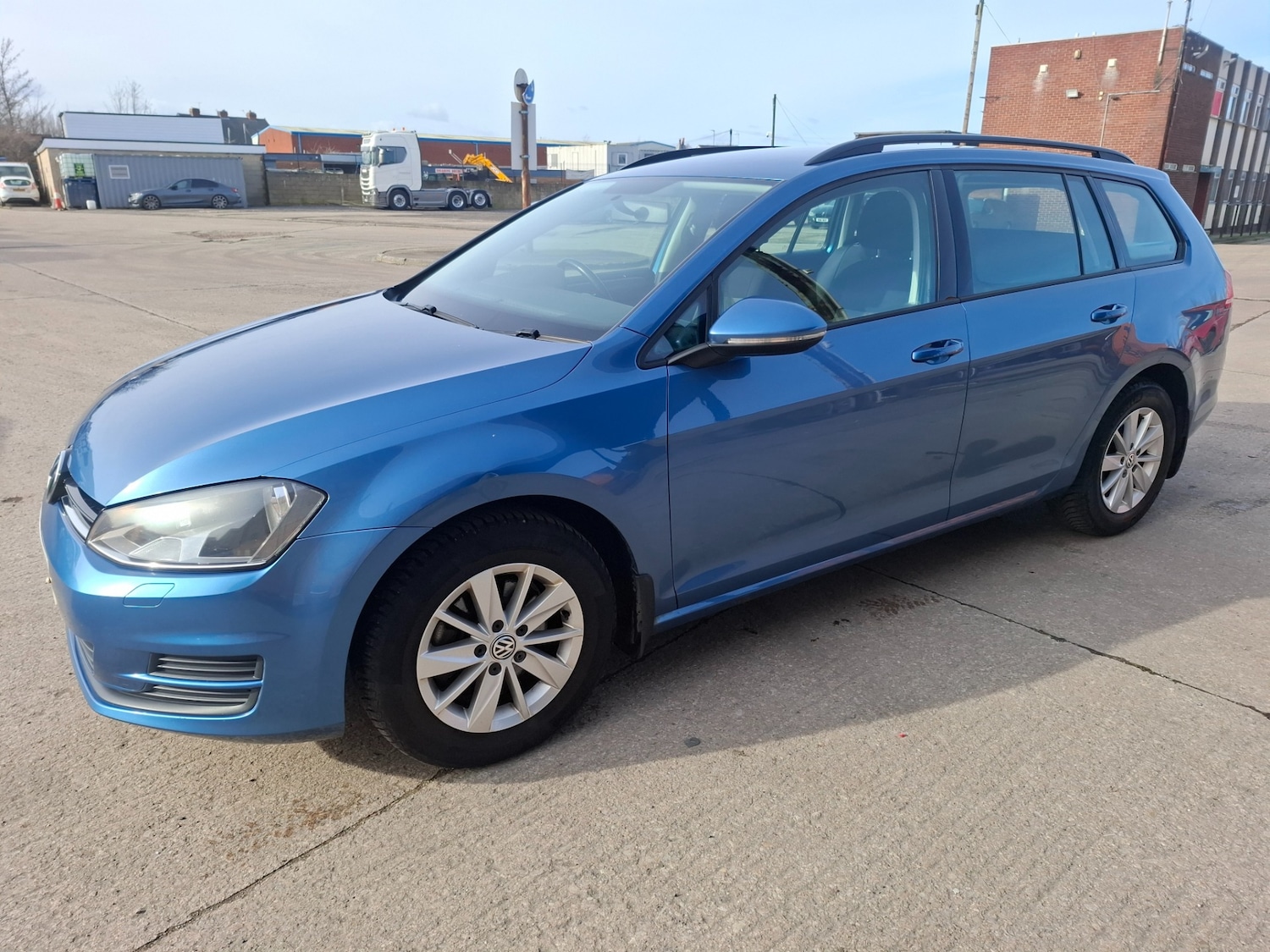 Used Volkswagen Golf 2014 for sale - 77591499: Photo 4