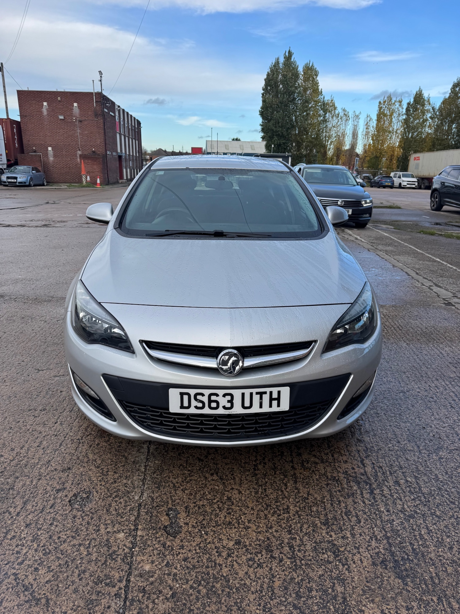 Used Vauxhall Astra 2013 for sale - 76531824: Photo 3
