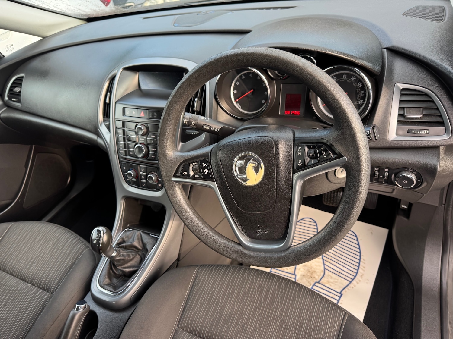 Used Vauxhall Astra 2013 for sale - 76531824: Photo 9