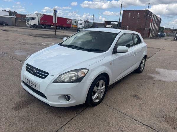 Cheap Kia Pro Ceed 2011 (11) - 1.6 2 3dr [6] for sale in Castleford, West Yorkshire