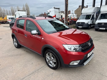 Used Dacia Sandero Stepway 2017 for sale - 78132168: Photo