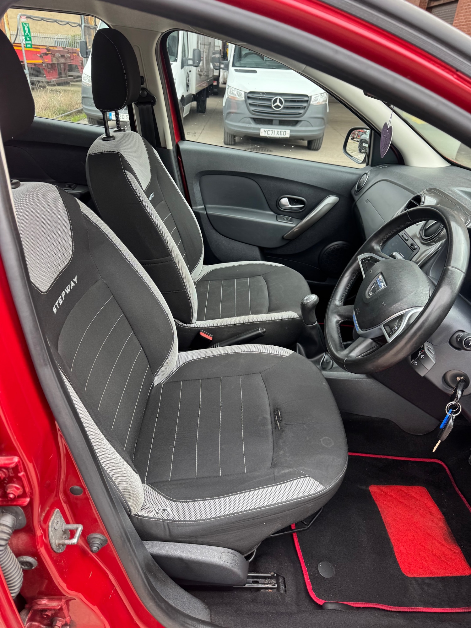 Used Dacia Sandero Stepway 2017 for sale - 78132168: Photo 9