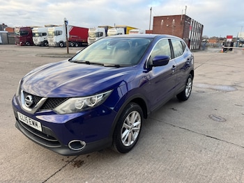 Used Nissan Qashqai 2015 for sale - 77070025: Photo