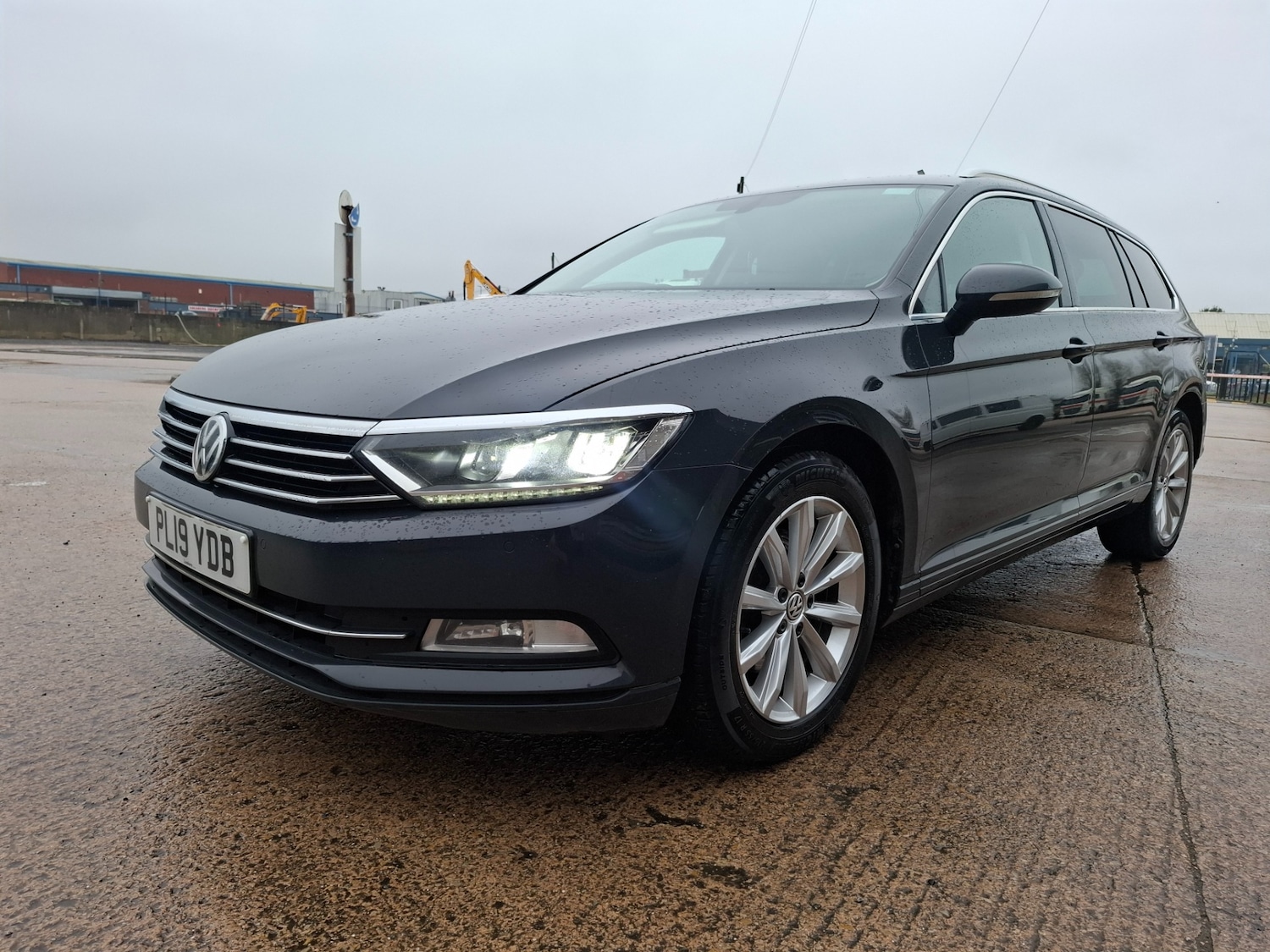 Used Volkswagen Passat 2019 for sale - 77404230: Photo 3