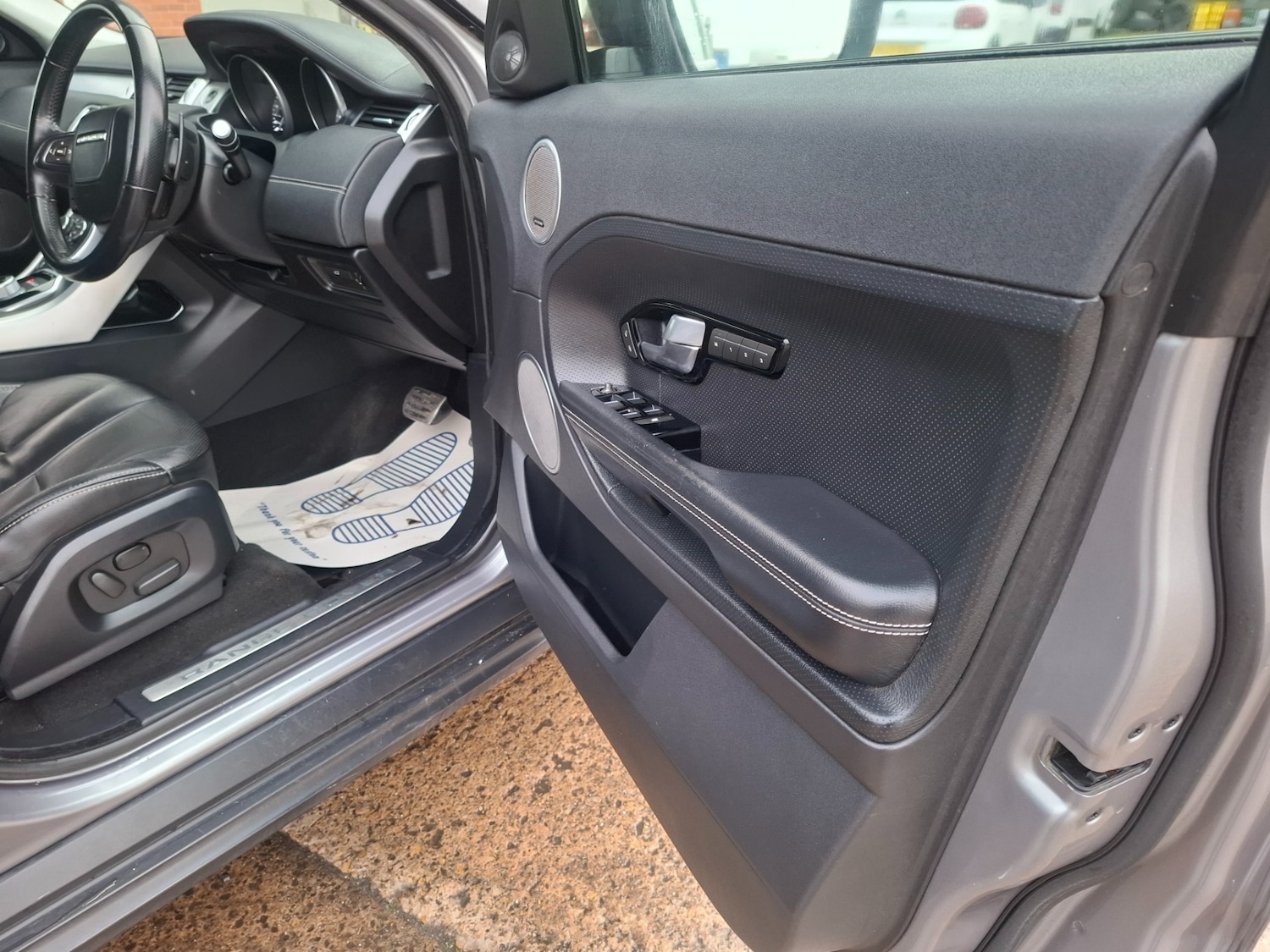 Used Land Rover Range Rover Evoque 2013 for sale - 77247433: Photo 12