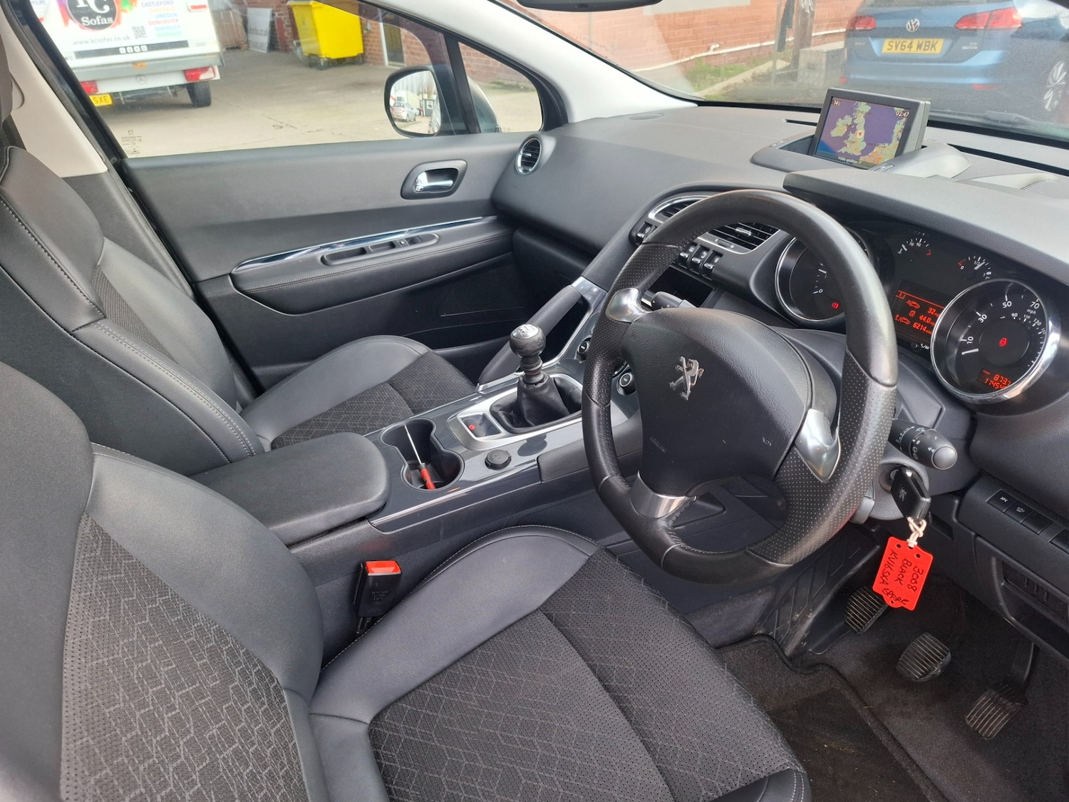Used Peugeot 3008 2016 for sale - 77636488: Photo 11