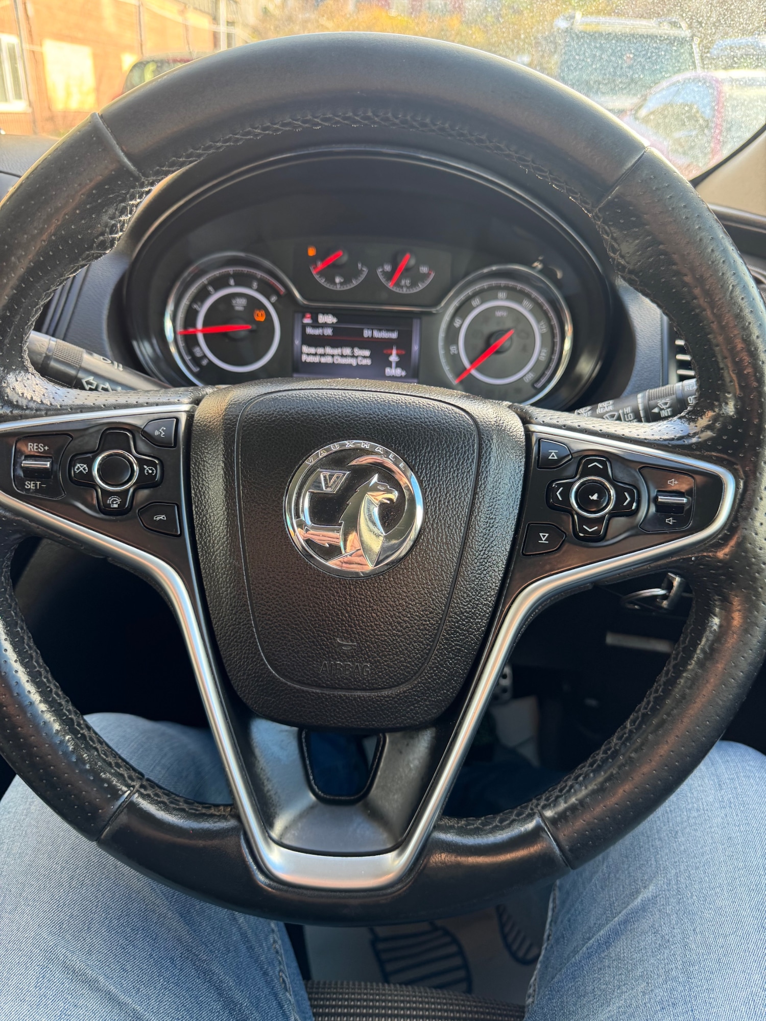 Used Vauxhall Insignia 2015 for sale - 76437328: Photo 10