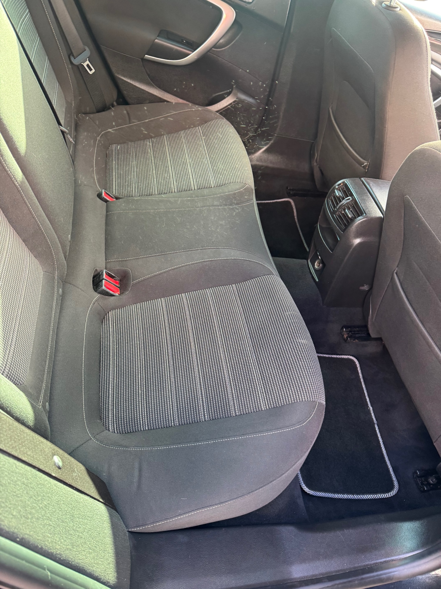 Used Vauxhall Insignia 2015 for sale - 76437328: Photo 11