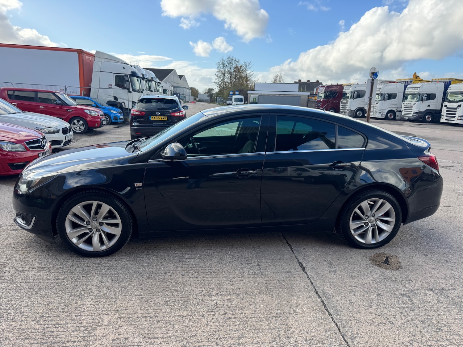 Used Vauxhall Insignia 2015 for sale - 76437328: Photo 4