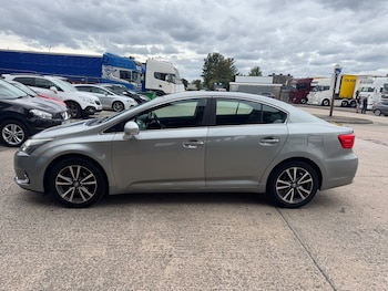 Used Toyota Avensis 2012 for sale - 75737686: Photo