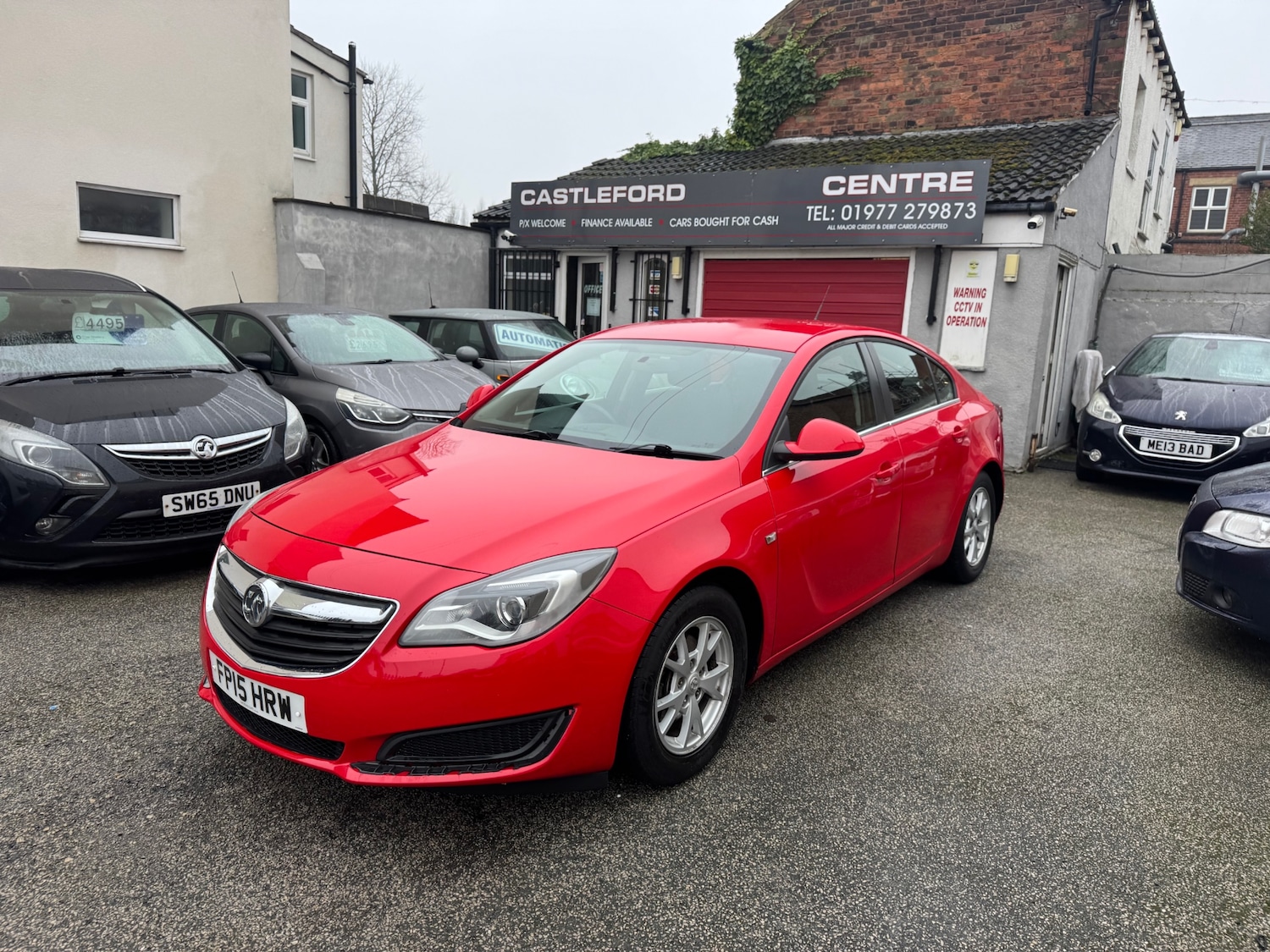 Used Vauxhall Insignia 2015 for sale - 77234019: Photo 2