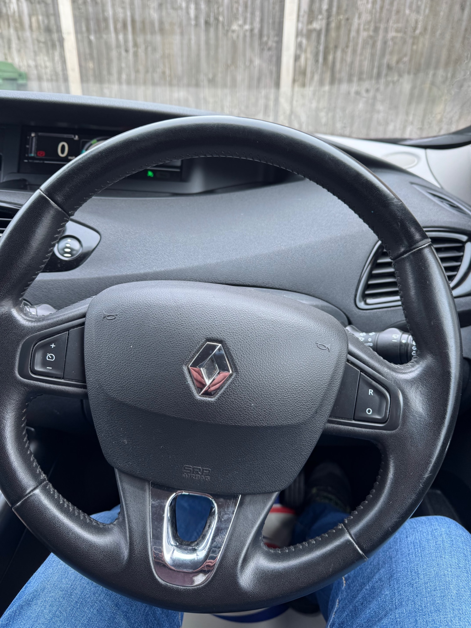 Used Renault Grand Scenic 2014 for sale - 77974030: Photo 16