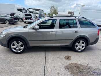 Used Skoda Octavia 2010 for sale - 78267246: Photo