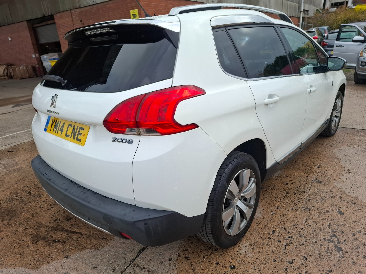 Used Peugeot 2008 2014 for sale - 76320759: Photo 9