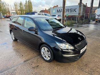 Used Peugeot 308 2016 for sale - 76684585: Photo