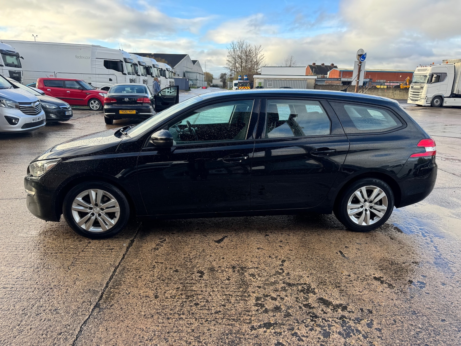 Used Peugeot 308 2016 for sale - 76684585: Photo 4