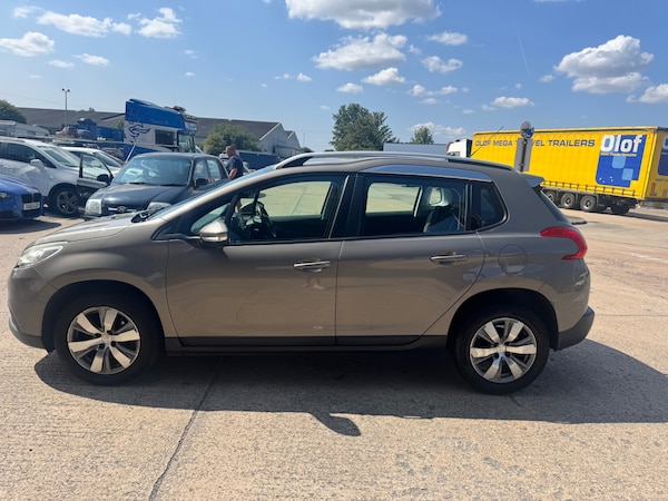 Used Peugeot 2008 2015 for sale - 75595810: Photo 4