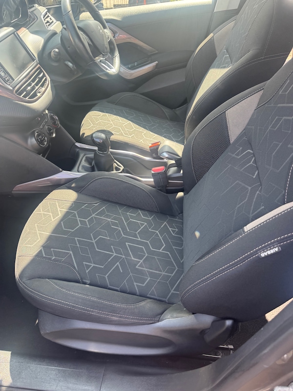 Used Peugeot 2008 2015 for sale - 75595810: Photo 9