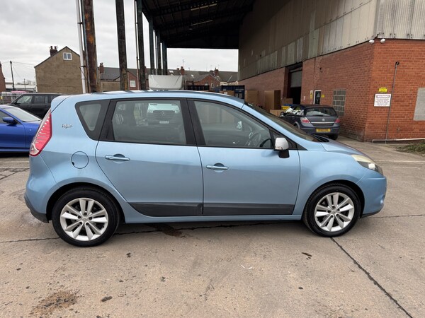 Used Renault Scenic 2011 for sale - 73723129: Photo 8