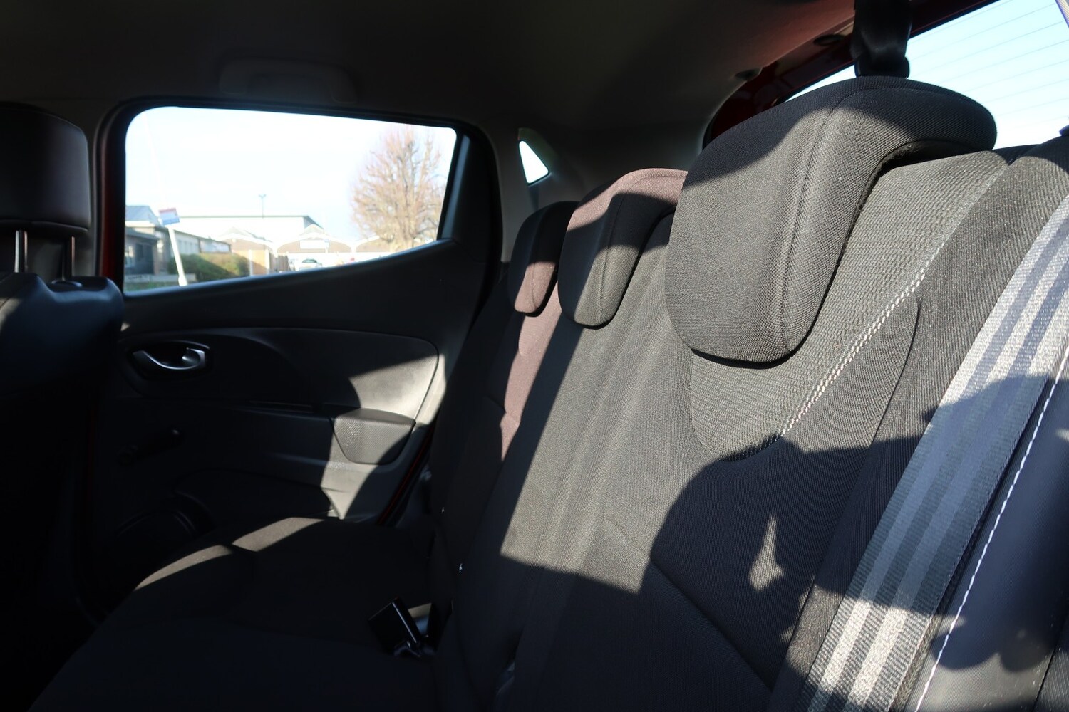 Used Renault Clio 2015 for sale - 77729576: Photo 27