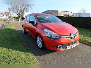 Used Renault Clio 2015 for sale - 77729576: Photo