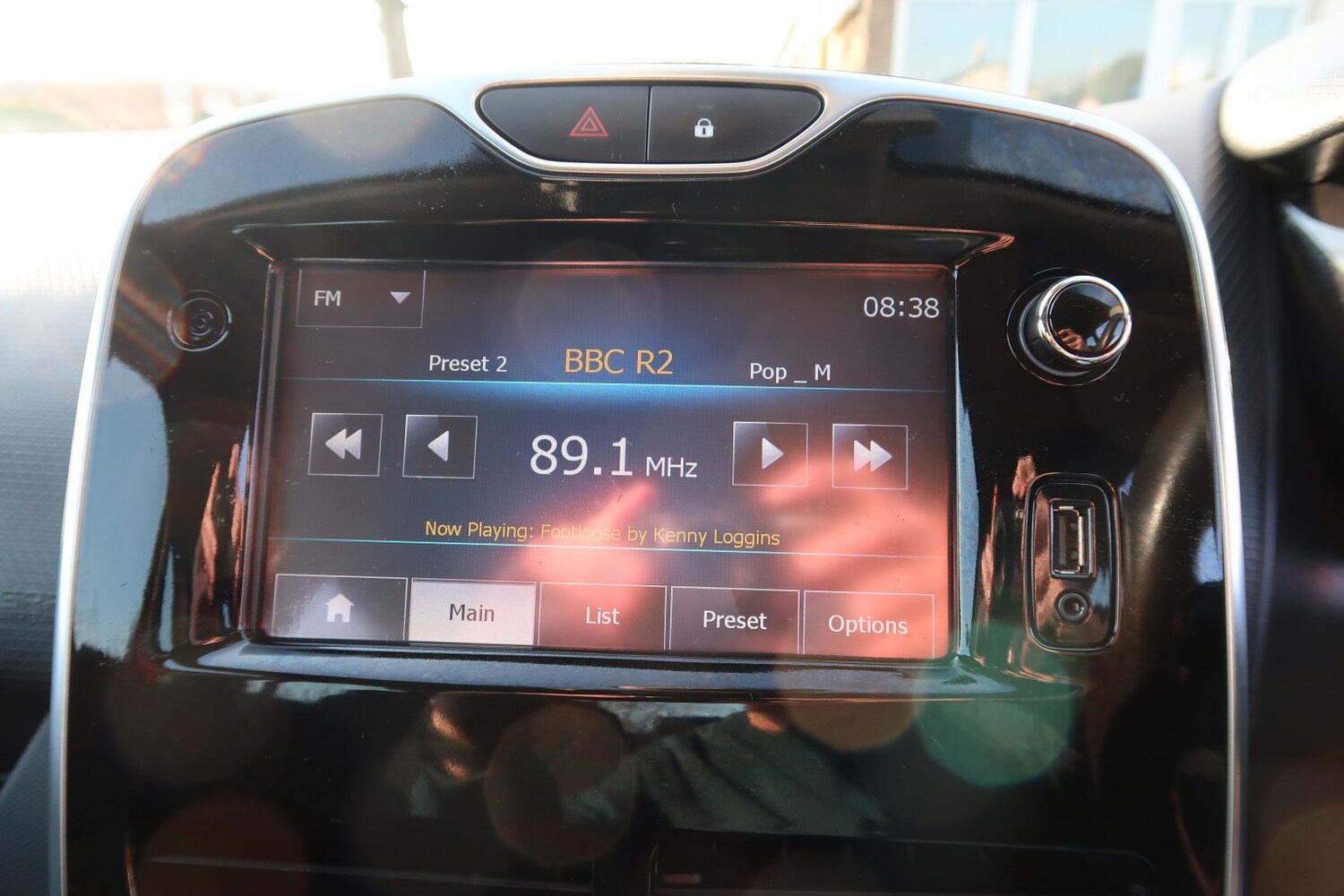 Used Renault Clio 2015 for sale - 77729576: Photo 38